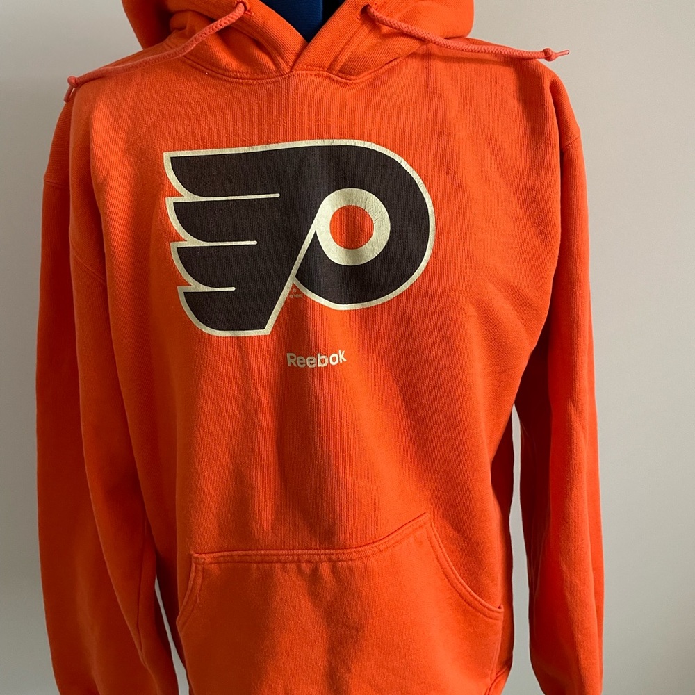 Philadelphia Flyers Reebok Orange Sweatshirt Stylish and Cozy